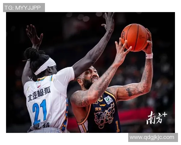 2013年CBA季后赛广东队对阵北京队精彩回顾与赛况分析 2013年CBA季后赛广东队对阵北京队精彩回顾与赛况分析