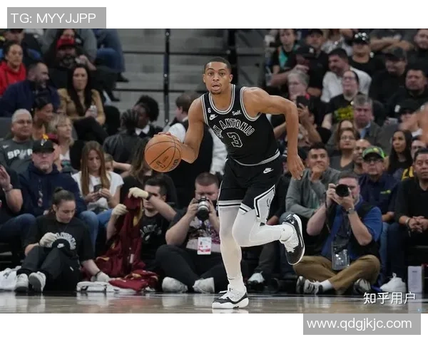 2007年NBA季后赛马刺与太阳经典对决精彩录像回顾与分析