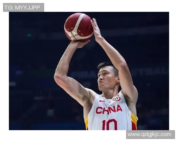 周鹏：从篮球场上的传奇到生活中的榜样，探索他的成长与坚持之路