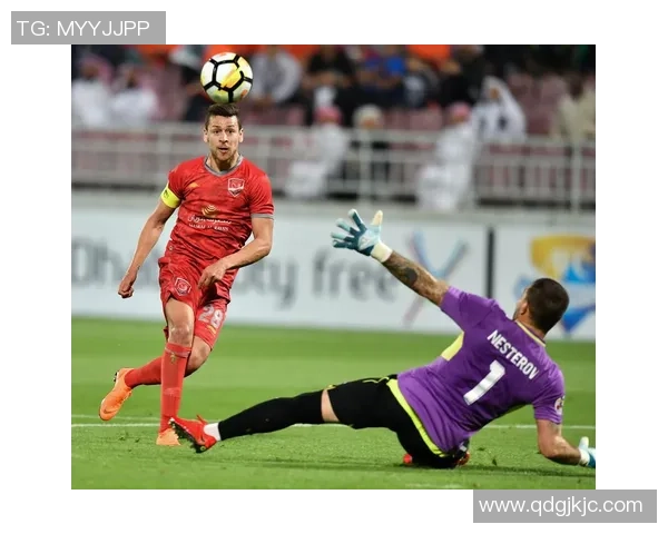 多哈杜海勒与塔什干的激烈对决展现足球魅力与团队精神 多哈杜海勒与塔什干的激烈对决展现足球魅力与团队精神