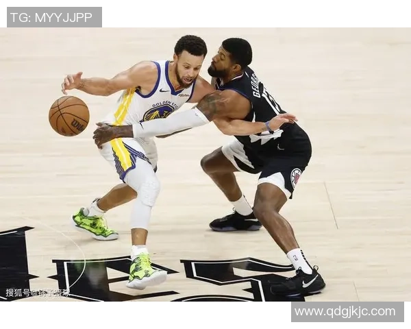 库里与莱昂纳德的巅峰对决谁能在NBA历史上留下更深印记