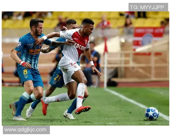 拜仁慕尼黑与巴塞罗那激战正酣谁将赢得这场顶级对决