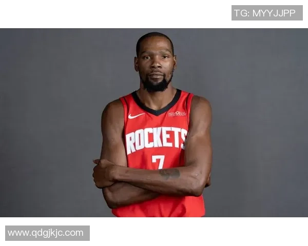 爵士队与火箭队激战常规赛精彩回顾与赛季前景分析